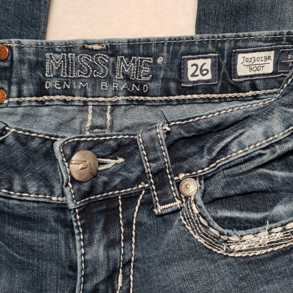 Miss Me Jeans - Picture 3 of 4